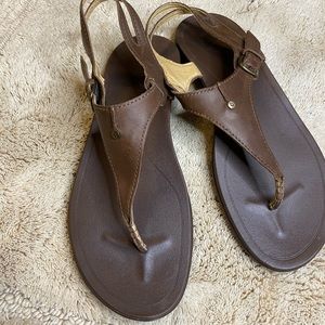 OluKai thong sandals